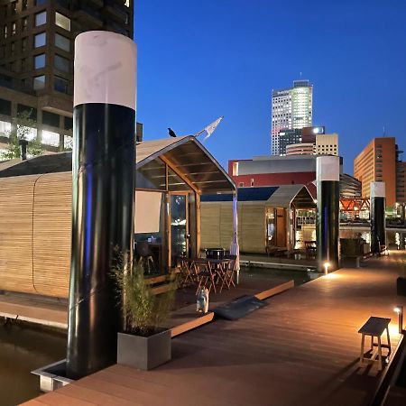 Hotel Wikkelboat Nr2 At Floating Rotterdam Rijnhaven Exterior foto